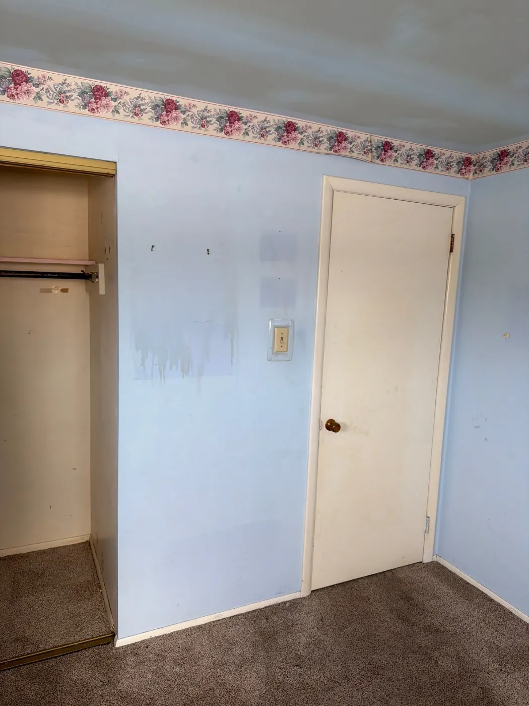 Thermal imaging during water damage assessment in Sycamore Park residence